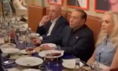 Berlusconi a Fedez e alla Ferragni: "Sono più famoso di voi due" - Video