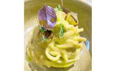 Spaghetto uovo, cipolla e maggiorana:  una formula antica  rivisitata
