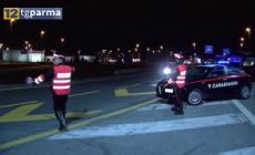 Fidenza, rissa tra italiani e inglesi. E spunta anche una pistola - Video