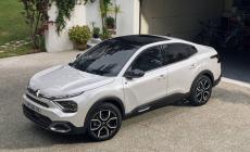 Ecco Citroën C4 X  ed e-C4 X (elettrica)