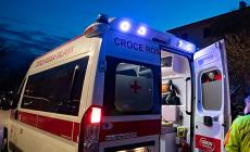 Dato alle fiamme mentre nel Napoletano videochiama la fidanzata, grave 36enne