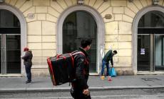 Just Eat: ondata di calore, ipotesi  pause retribuite per i  rider di Parma