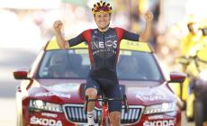 Thomas Pidcock conquista la tappa sull'Alpe d’Huez