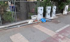 Via Imperia da tre settimane... "non esiste più". 