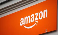 Aumento monstre di Amazon Prime: +38%. Consumatori sul piede di guerra