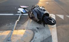 Busseto, centra un segnale stradale e cade dalla moto: lievi traumi.  Grave il motociclista finito a terra ieri a Ranzano