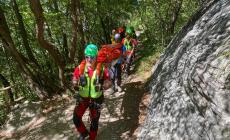 Cade sul sentiero della Pietra di Bismantova, interviene il soccorso alpino