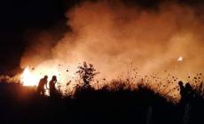 Dopo Pantelleria brucia anche Lipari, lambite le case: rogo di chiara origine dolosa