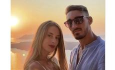 Morto per recuperare il cellulare: la fidanzata pubblica l'ultimo loro selfie insieme e viene travolta dalle critiche  degli haters