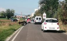 Dramma a Collecchio, 51enne cade dalla moto e  muore  travolto da un furgoncino 