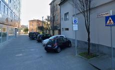 Ha aggredito una donna e l'ha derubata di una borsetta vicino a via Trento: 32enne in carcere