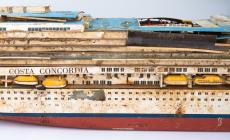 Cosa resta della tragedia della Costa Concordia? Lo racconta il fotoreporter parmigiano Alessandro Gandolfi - Foto