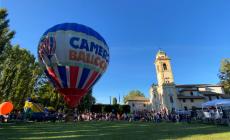 Fiera della simpatia: a Coenzo gran finale in mongolfiera. E "vola" anche il parroco - Video