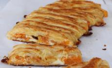 Strudel con zucca e porri, ideale per questi tempi