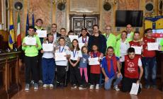 Il riconoscimento del Comune ai 16 atleti che hanno partecipato ai Giochi Nazionali Estivi Special Olympics di Torino - Foto