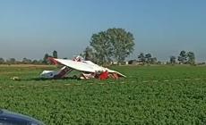 Cade un ultraleggero nel Mantovano: un morto e tre feriti gravi.  Un errore del pilota la causa più probabile 