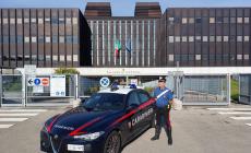 In tribunale con  coltelli e tirapugni: denunciato un 57enne parmense 