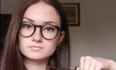 "Una ciocca di capelli per le donne iraniane": l'iniziativa del "Paciolo-D'annunzio" a Borgofood - Foto: i primi tagli