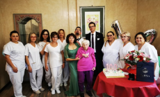Gli auguri del sindaco per i 100 anni di Maria Longo