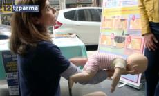 "Manovre per la vita": in via Mazzini si impara il primo soccorso per i bambini - Video