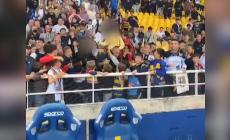 Il "ratto" della maglietta al Tardini: ecco il video 