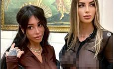 Si fotografano (praticamente) in topless davanti alla Venere agli uffizi. Esplode la polemica, le due influencer archiviano le foto: "Minacciate e insultate"