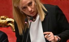 Meloni: "Metteremo mano al tetto al contante, penalizza i poveri"