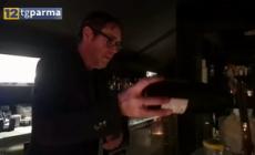 Caro bollette: a Parma al ristorante Bequadro si cena a lume di candela - Video