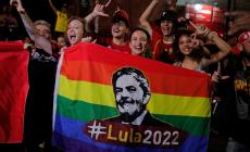 Lula &egrave; il presidente del Brasile. Battuto Bolsonaro, festa nelle strade