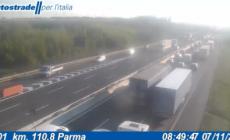 A1, il traffico torna regolare dopo l'incidente fra Parma e Campegine 