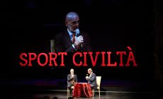 I giganti dello sport premiati sul palco del Regio - Foto - Video