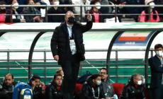 Mondiali: l'Iran non canta l'inno, i tifosi li insultano 