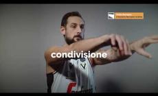 "Senza rispetto non c'è gara", Belinelli e Dovizioso in campo contro la violenza sulle donne (Video). Casi in aumento in Emilia 