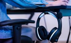 Esports: le cuffie diventano green e il mouse è verticale
