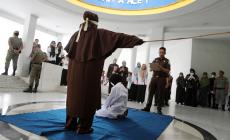 In Indonesia carcere per chi fa sesso fuori dal matrimonio. La legge vale anche per gli stranieri