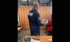 La merce "made in Italy" in realtà veniva dalla Turchia: sequestrati 2.400 profumi a Parma 