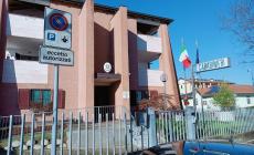 Vende la sua moto per 5000 euro, ma l'acquirente lo paga con un assegno falso.  Rintracciato e denunciato dai carabinieri