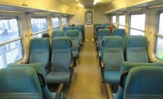 Nessun bagno e niente passaggio tra le carrozze: lo strano treno Parma-Suzzara
