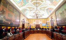 Bilancio del Comune: scontro fino a notte fonda, verso le 4 parte della minoranza abbandona l'aula 