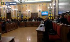Approvato il bilancio preventivo del Comune di Parma dopo 16 ore - Video