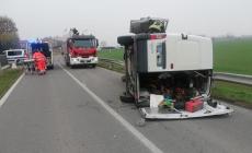 Non finiscono pi&ugrave; gli incidenti stradali in questo Natale: furgone si ribalta a Bannone, un ferito grave