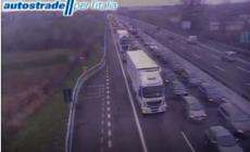 A1: code a tratti tra il bivio con l'A15 e il bivio della complanare di Piacenza in direzione Milano