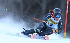 Brignone vince il Gigante di Aare e si avvicina alla Coppa, Goggia fuori