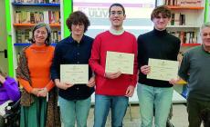 Liceo Ulivi,  premiati gli studenti  sempre pronti ad aiutare gli altri