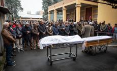 Più di 200 persone per l'ultimo saluto a Mohamed, il netturbino ucciso da un'auto - Le foto