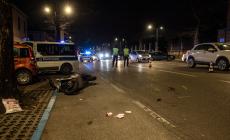 Auto contro scooter in viale Mentana: il ferito è in gravi condizioni