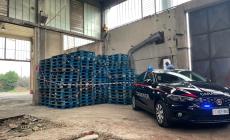 In un capannone abbandonato spuntano 200 bancali di un'azienda di Fidenza: 52enne denunciato per ricettazione
