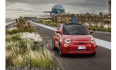 Auto elettriche, Fiat in testa alle vendite in Italia
