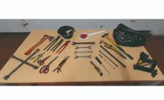 Ruba due pneumatici  da un'auto in via Montanara: fermato sulla via Emilia, viene scoperto dai carabinieri e denunciato