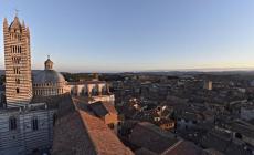 Un'altra scossa di terremoto  a Siena di magnitudo 2.8. Chiuse le scuole e la torre del Mangia